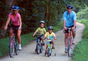 family_bike_ride