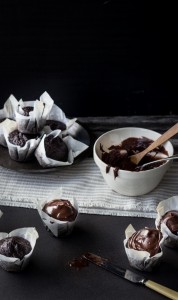 100-Calorie-Chocolate-Cupcakes-with-Chocolate-Cream-Cheese-Icing-2