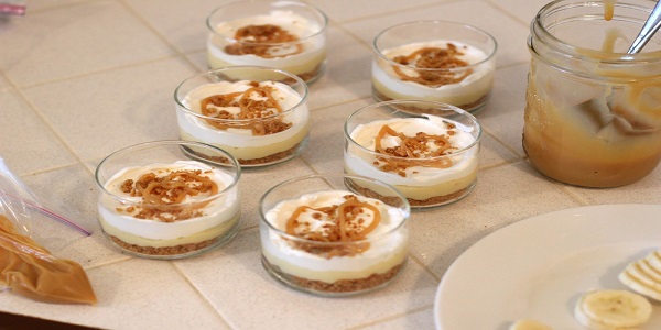 Banana caramel cream dessert