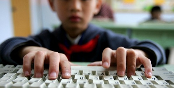 kids_using_computers_online_safely-630x350_1